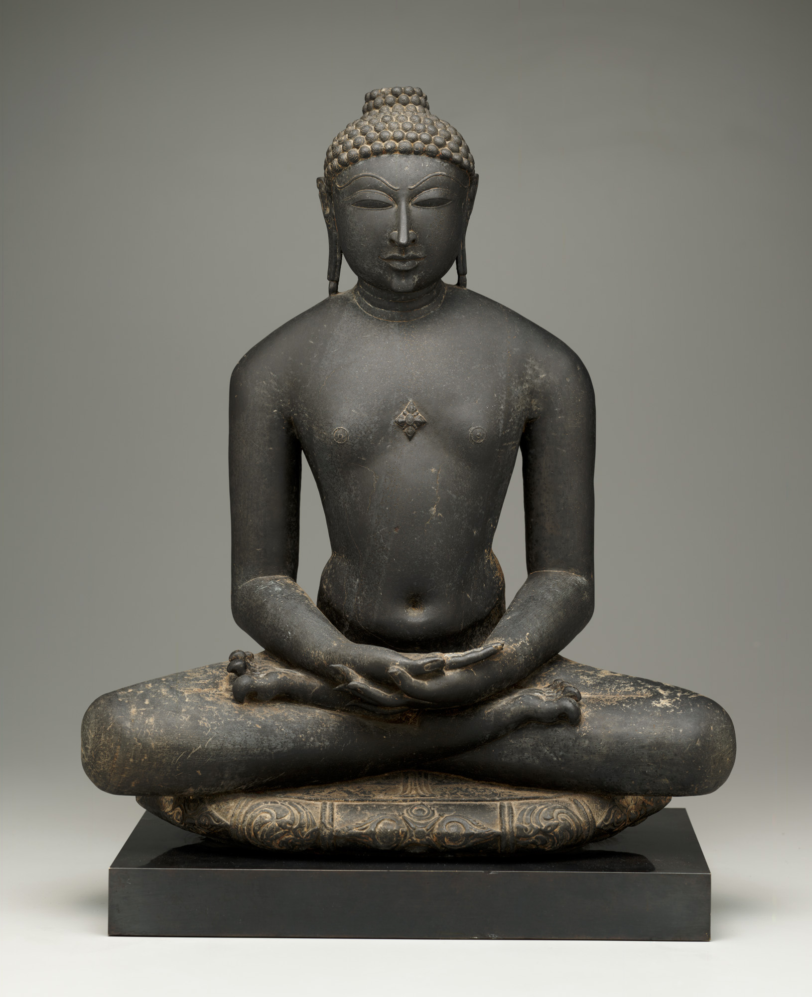 Jina, 12th century, black stone, Dallas Museum of Art, gift of the Junior Associates