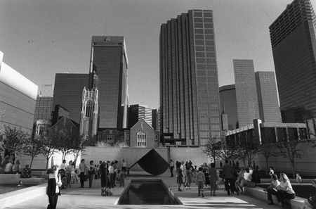 Sculpture Garden on opening day sculpture_garden_opening_1983_001