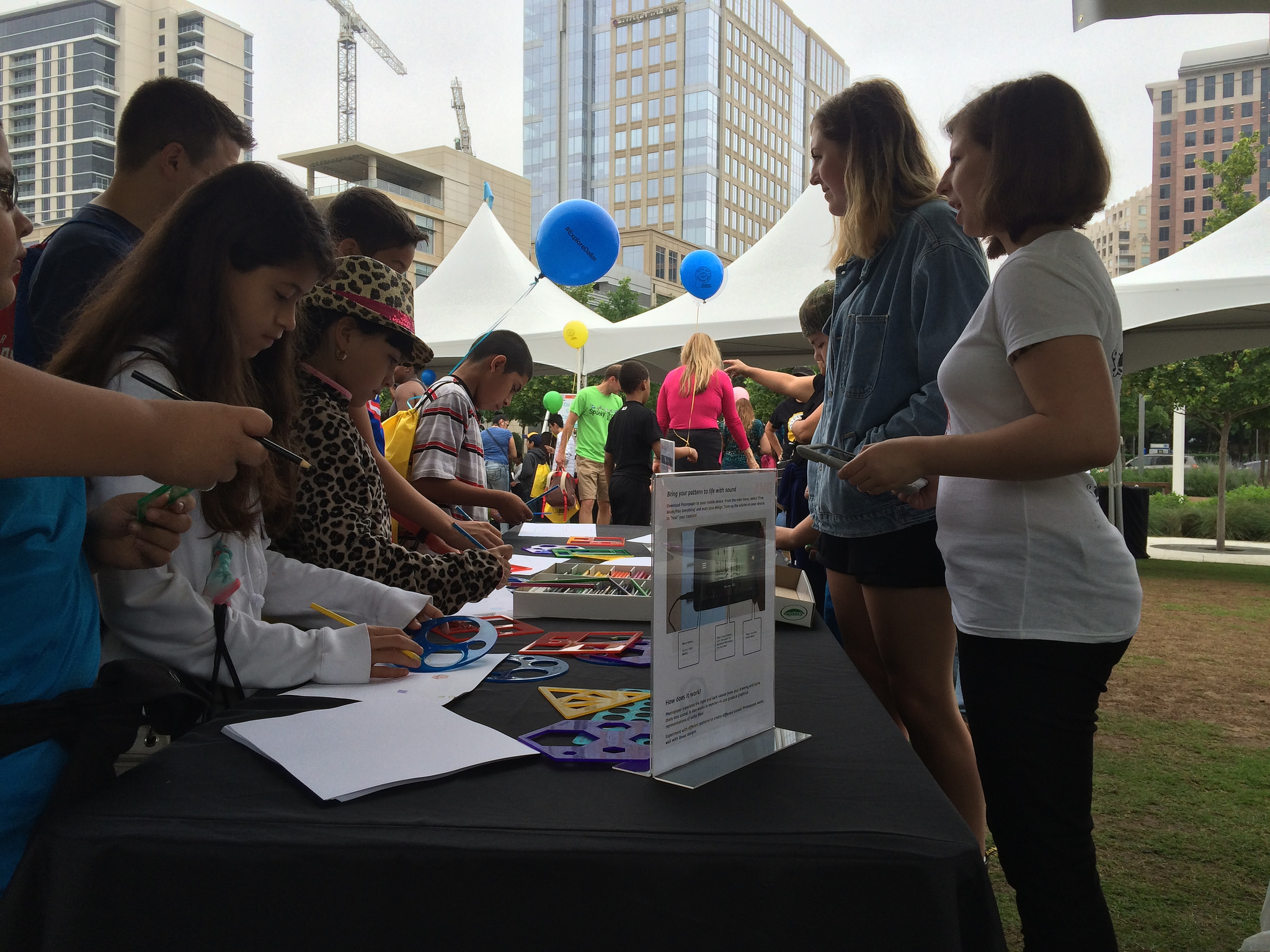 18019167726_61f020437d_k