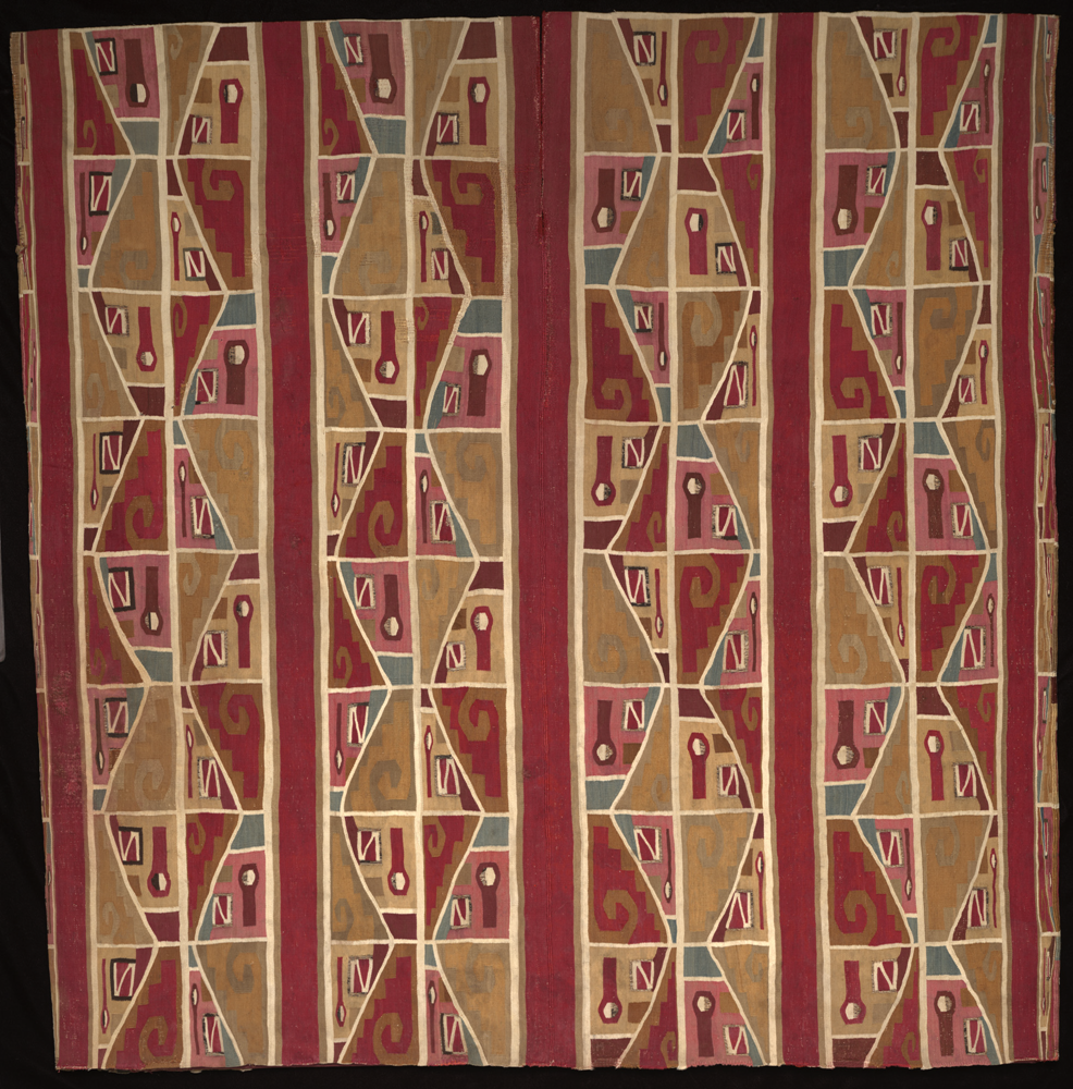 Tunic with profile heads and stepped frets