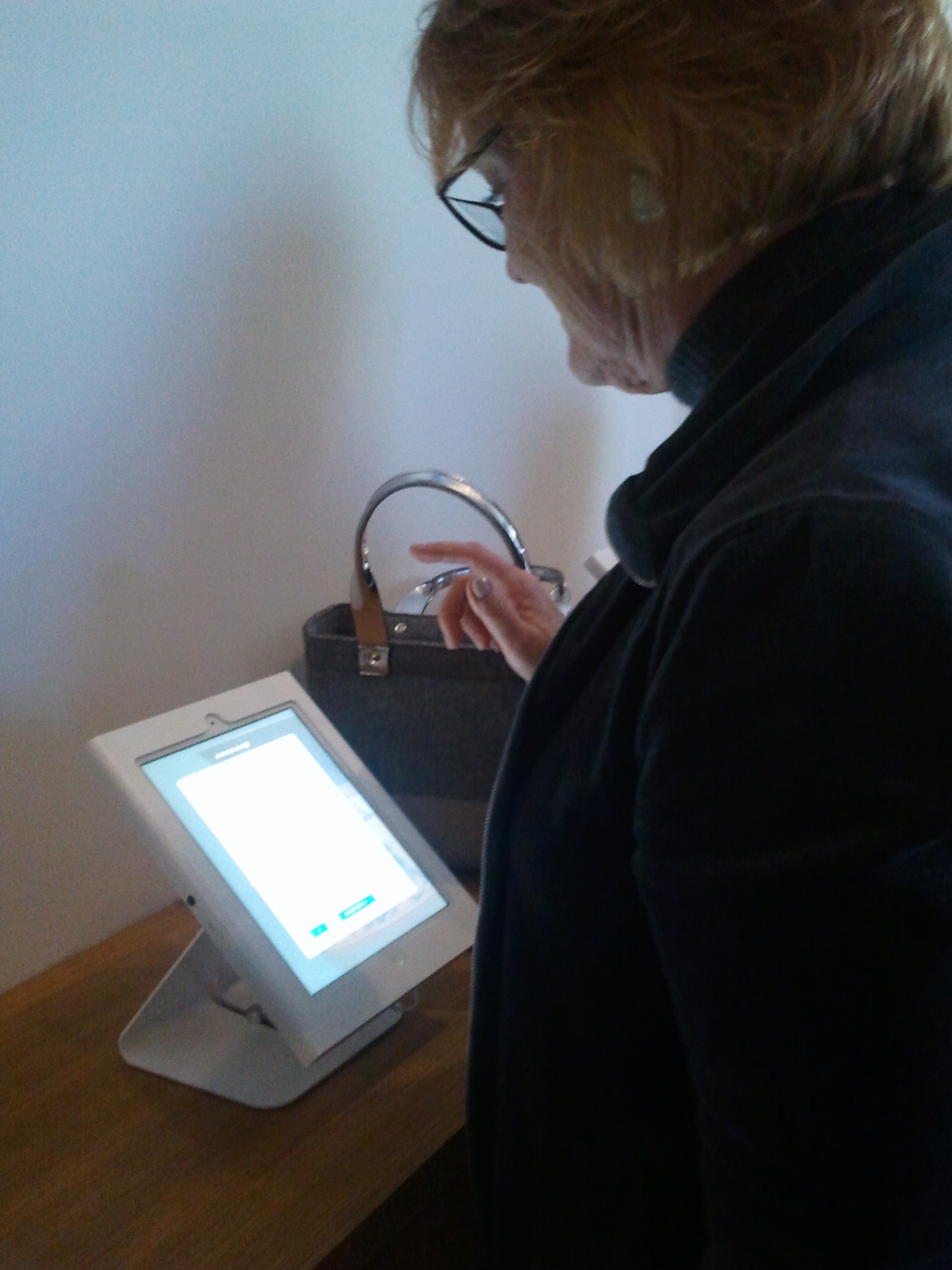 A visitor enrolls in the DMA Friends program