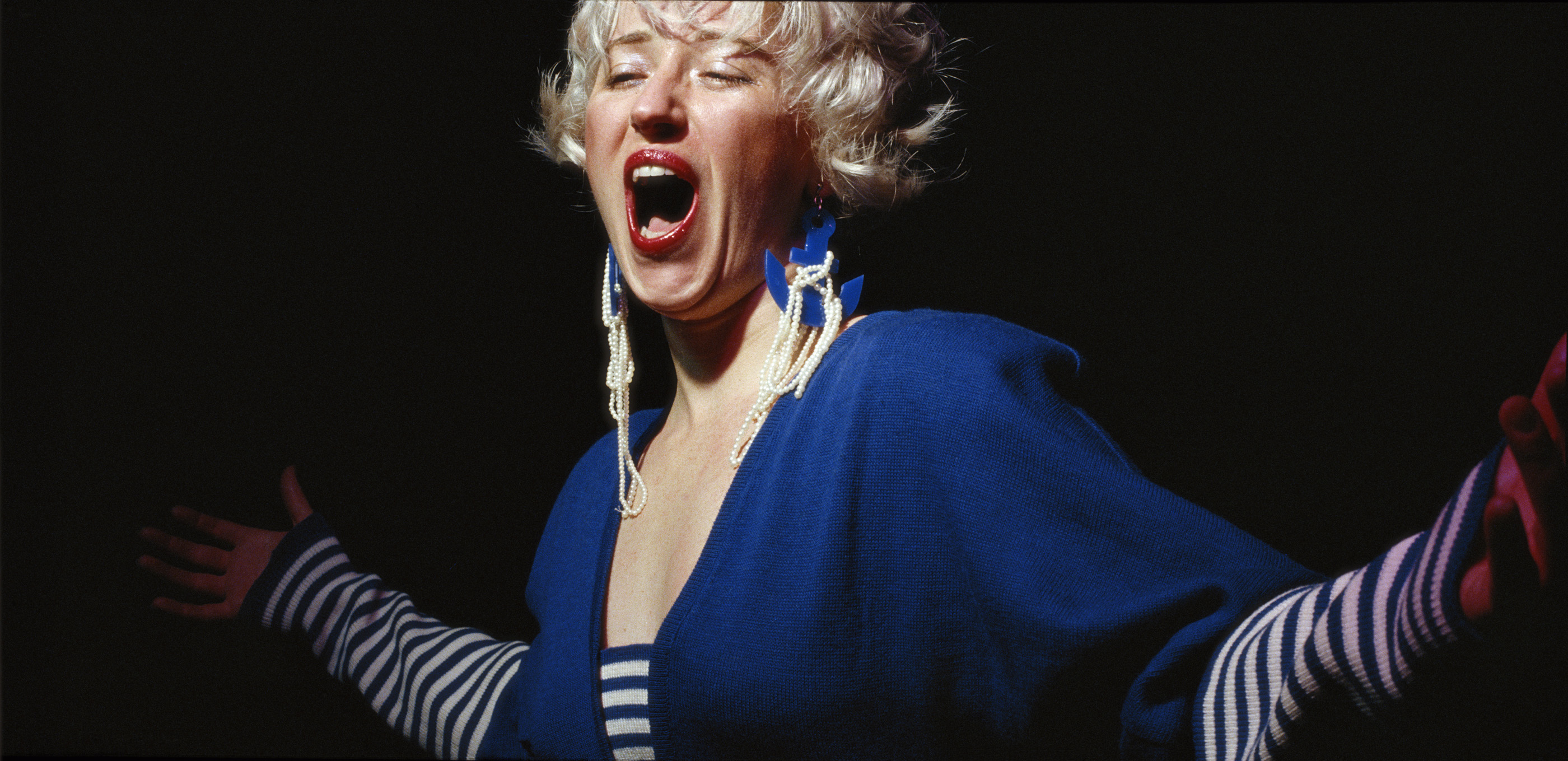 Cindy Sherman. Untitled #119. 1983. Chromogenic color print, 48 1/2 x 7' 10" (115.6 x 238.8 cm). Courtesy the artist and Metro Pictures, New York © 2012 Cindy Sherman